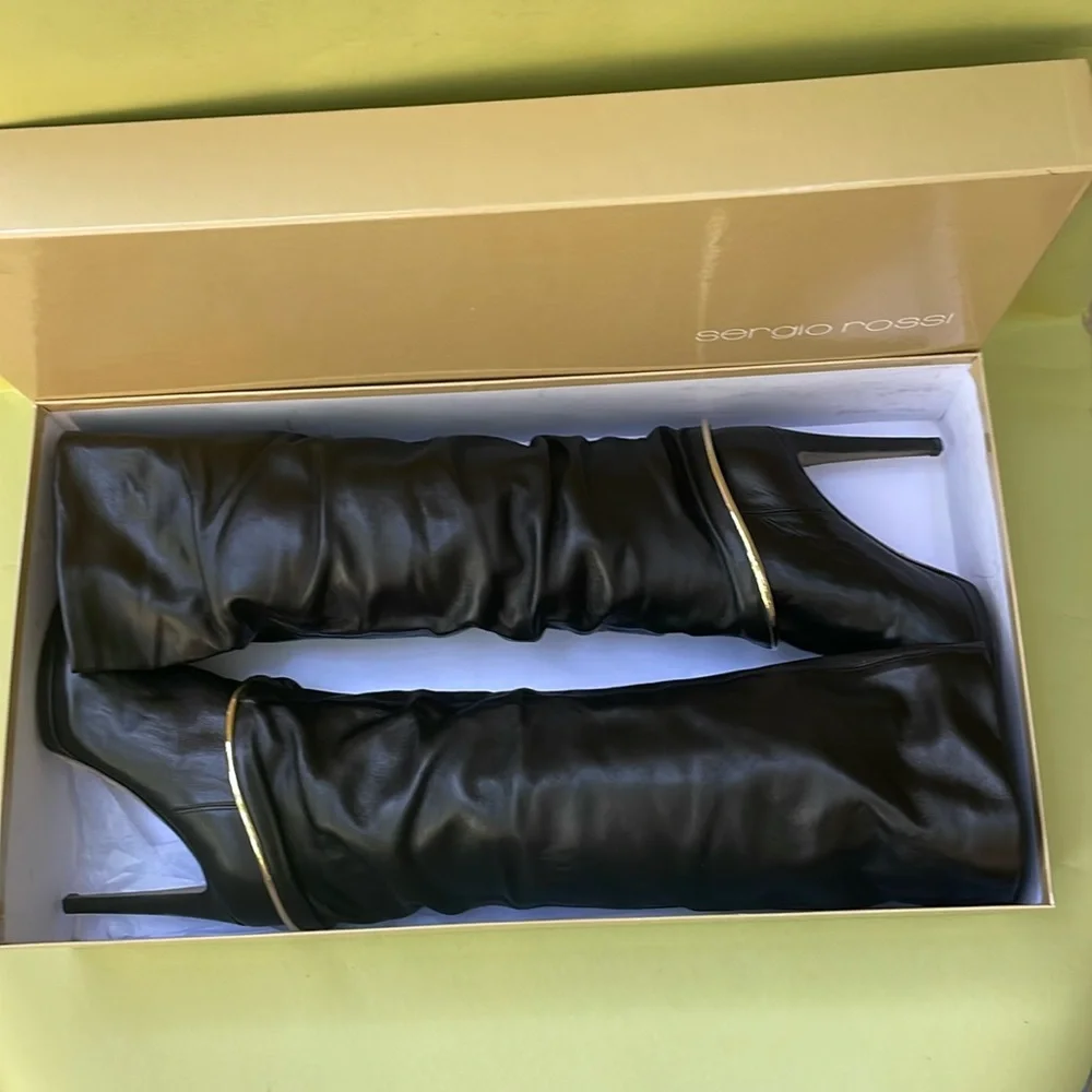 Black Sergio Rossi pull on leather boots in original box